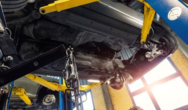 Unterbodenschutz Hohlraumversiegelung Trockeneisstrahlen Rostschutzbehandlung Unterbodenschutz Hohlraumversiegelung Trockeneisstrahlen Rostschutzbehandlung